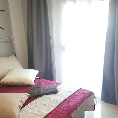 Modern Office Apartment.wifi,2a/c,luxury Fur/tures Apartment Thessaloniki